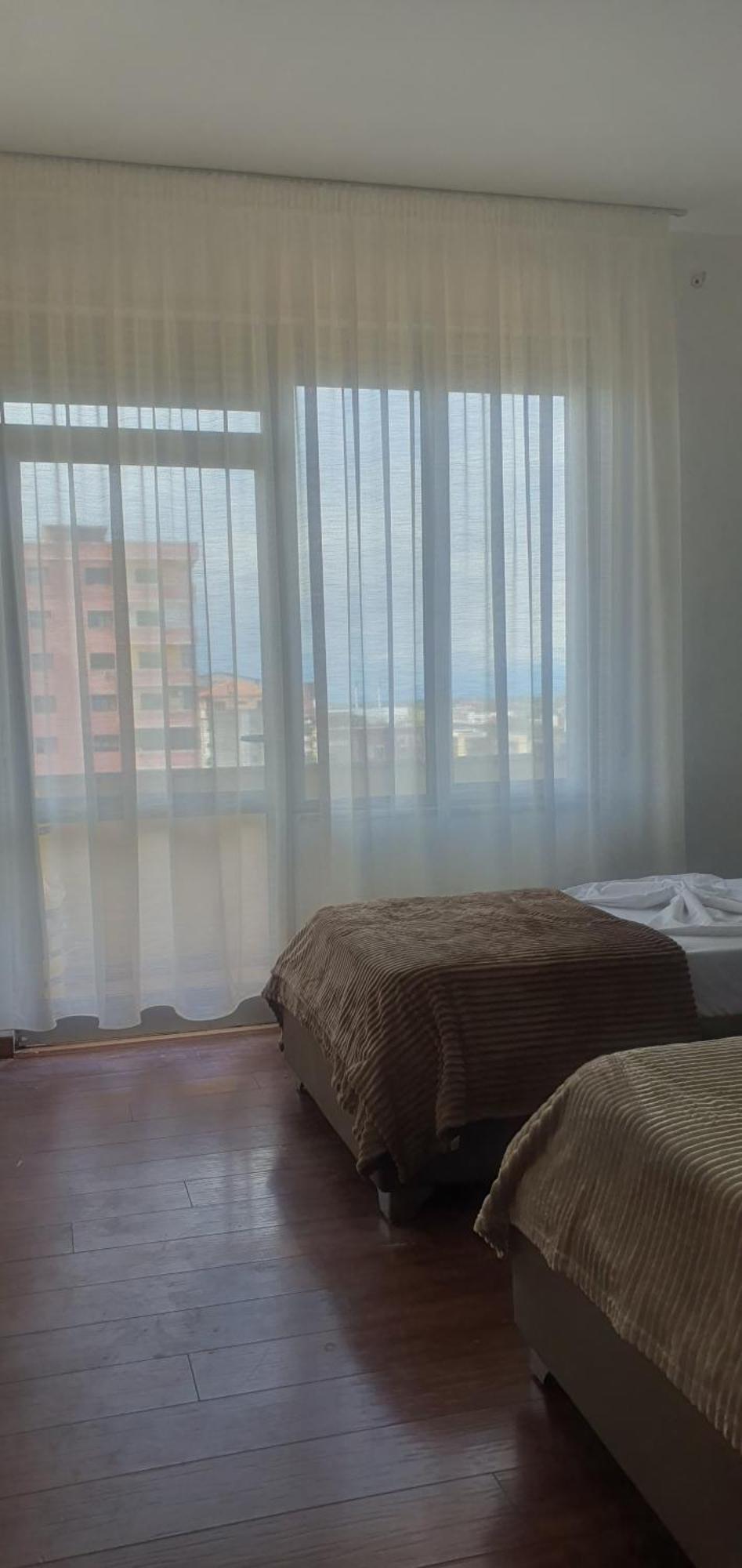 City Center Apartment Shkoder Exterior photo